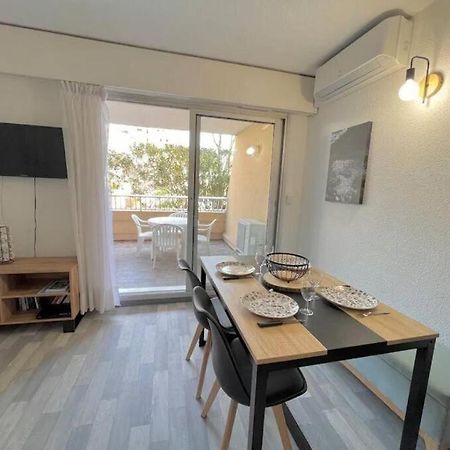 Appartement Port De Hyeres 4 Personnes Екстериор снимка
