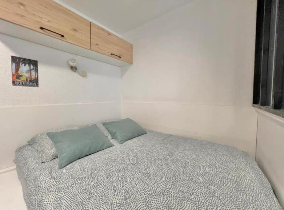 Appartement Port De Hyeres 4 Personnes Екстериор снимка